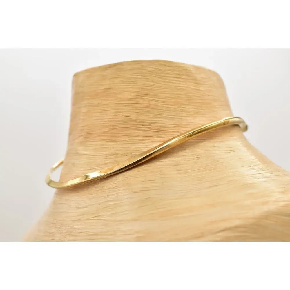 Vintage Modernist Choker Necklace Hammered Metal Antiqued Gold 1970s BinA17